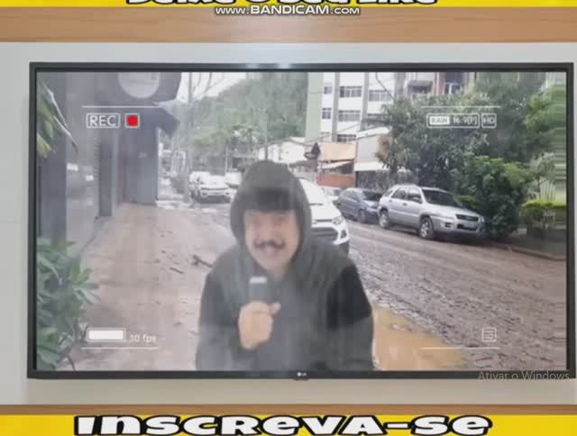 Tutmopers sings Rain.