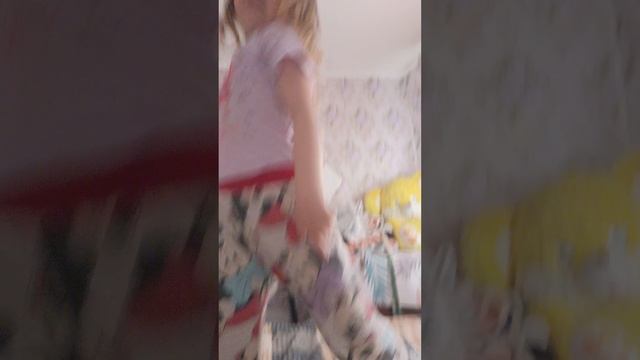 зачем ей в сердце рука