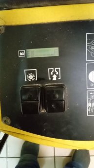 поломоечная машина karcher 530 падает заряд акб #клининг #р?