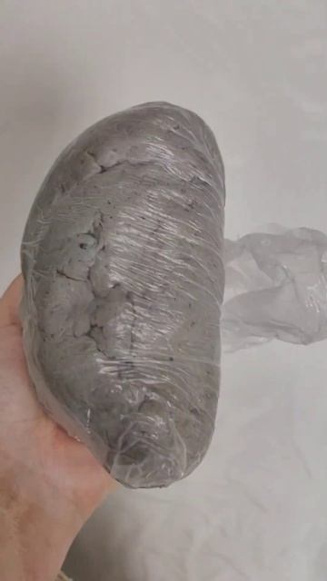 Котик из папье маше , магнит на холодильник