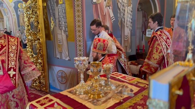 МИТРОПОЛИТ ИГНАТИЙ СОВЕРШИЛ ХИРОТЕСИЮ В ИПОДИАКОНА И ХИРОТОНИЮ ВО ДИАКОНА СТУДЕНТА СПДС СЕРГИЯ