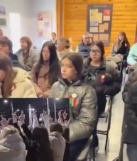 В Могилёве нашли школьниц показывающих средние пальцы, «Салюту Победы» на 9 мая. С девочками пров...