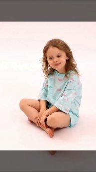 322351280 (online-video-cutter.com)