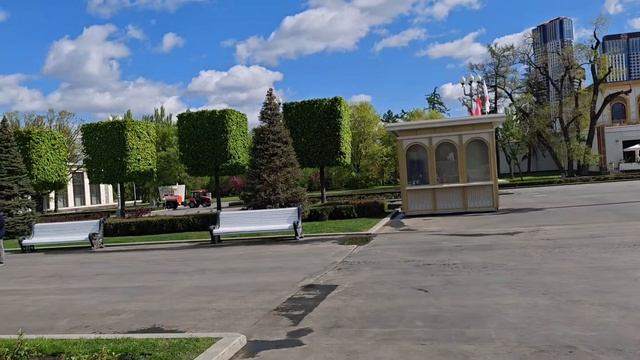9.05.25г...Москва,ВДНХ, ФОНТАНЫ...