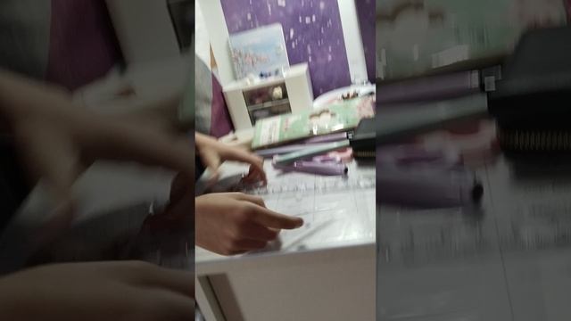 Раскладываю канцилярию