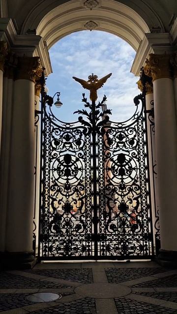 На Дворцовой #travel #peterburg #топ #history #питер #piter #дворцовая?