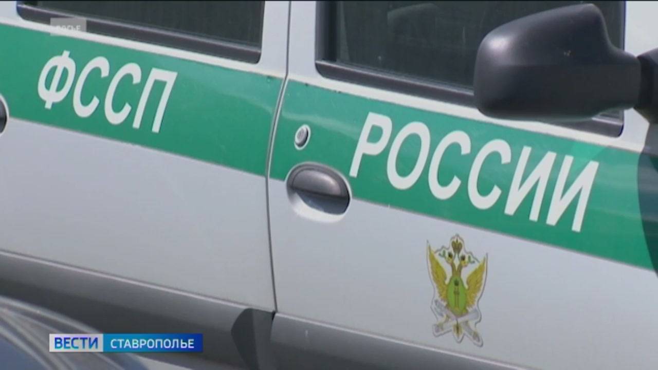 Игра в прятки с приставами обернулась для ставропольца арестом автомобиля и мотоцикла