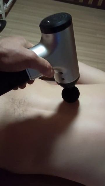 Перкуссионный массажер в роботе