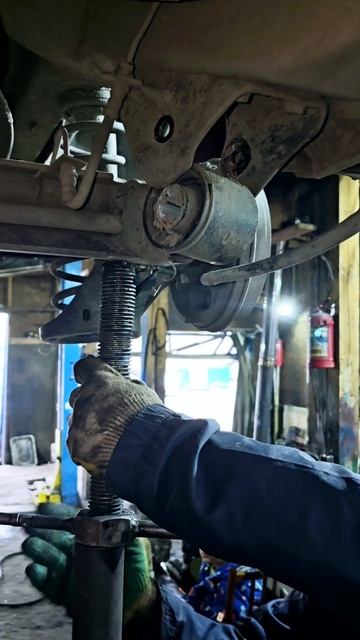 замена сайлентблока. #jonauto #заменасайлентблока #малярные #автомобили #ремонт #автосервис