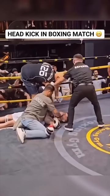 Dude throw a kick in boxing match 😬 #shorts #mma #knockoutcity #ufc #boxing #streetfighter