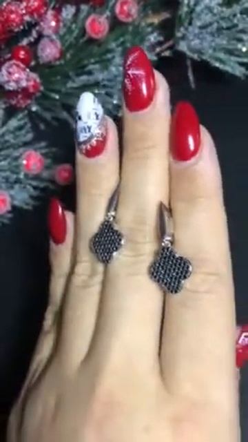 Серьги  серебро Код 52334 вес 4,2 грамма, 114 камней Цена 600 г