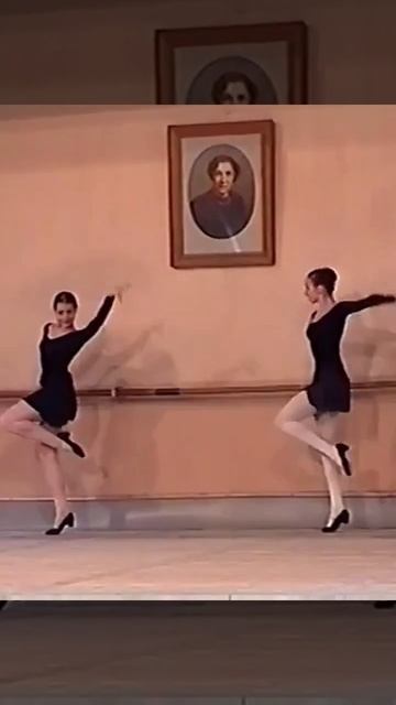 Клип @dancee_biz