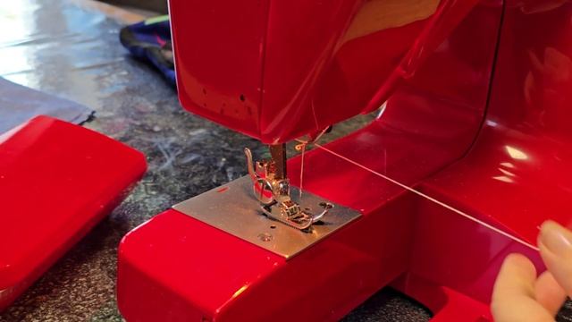 Ober Unter Nähmaschine Privileg 5010 Super Nutzstich einfädel Заправка швейной м?
