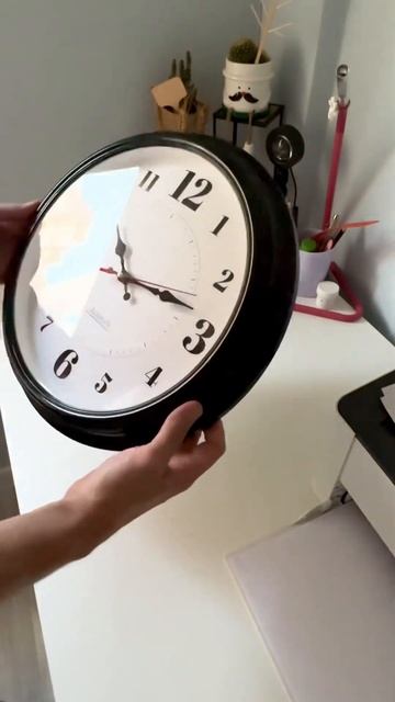 Моя большая любовь, бесшумные настенные часы. Арт на В?