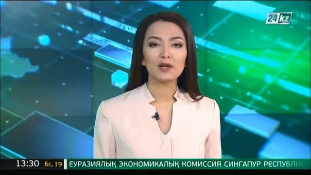 Два поезда столкнулись и загорелись в Алматинской области