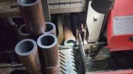 Процесс нарезания втулок