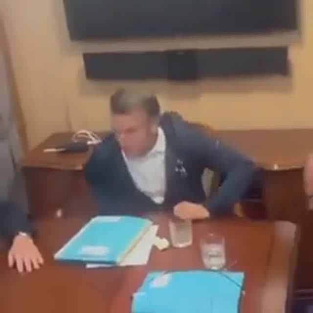 Макрона и Мерца застукали за наркотиками в поезде от Зеленского