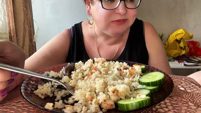 Хотела в магазин по минимуму, а еле сумки донесла/Вот такой у меня плов из морепродуктов/Мукбанг