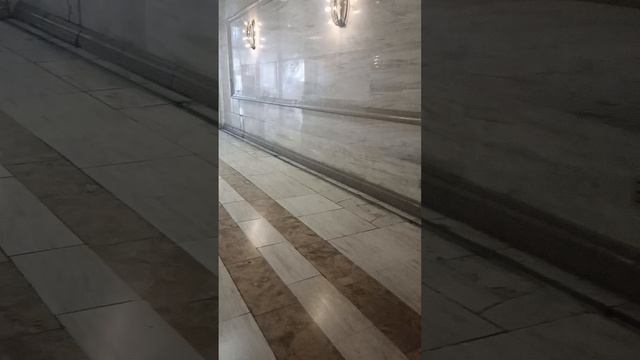 Подземный пешеходный переход в Баку.
