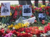 стихотворение К ЖИВЫМ(читает автор)