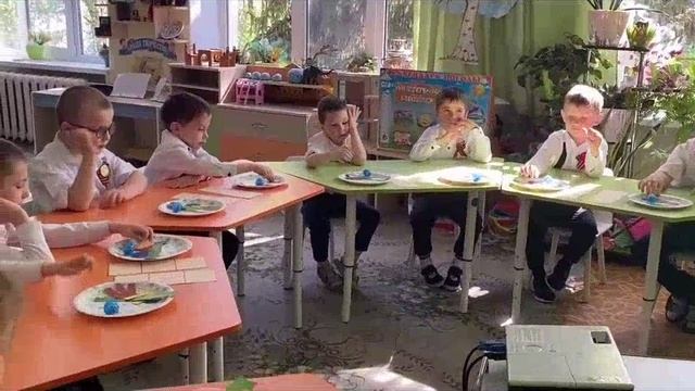 Образовательная деятельность в старшей логопедической группе "Путешествие в цветочный город"