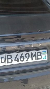 Рухсатномасиз автомобиль ойналарини қорайтириб олгани аниқланди 3-факт
