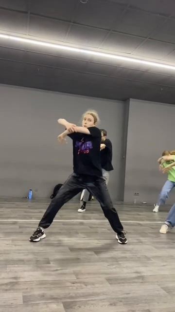 🤯Ситуация ручная мясорубка #dance #танцы #dancer #electro #arms #han