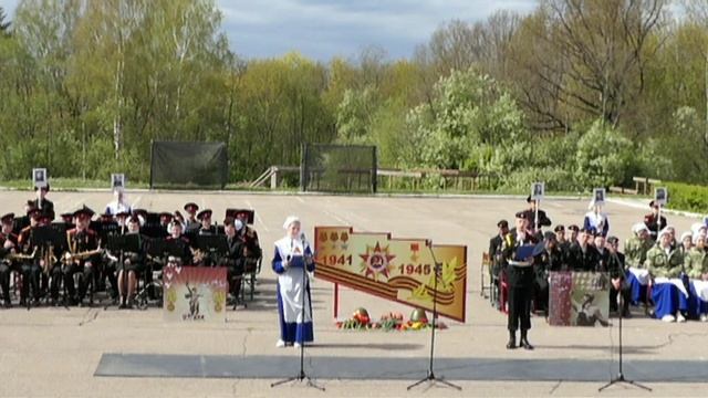Р. Рождественский, "Помните", читают Валерий Тетервак и Анастасия Люкшина