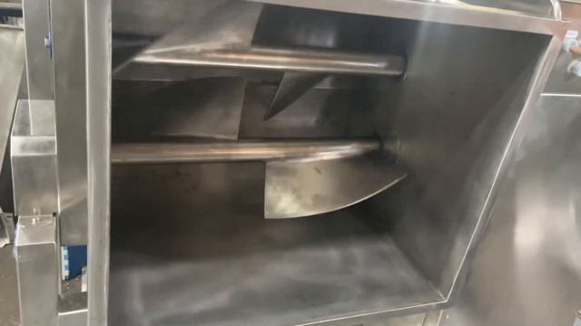 Тестомес для крутого теста . Mixer for dough