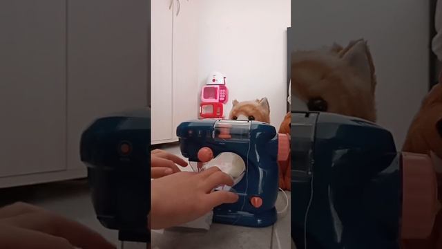 Детская швейная машинка