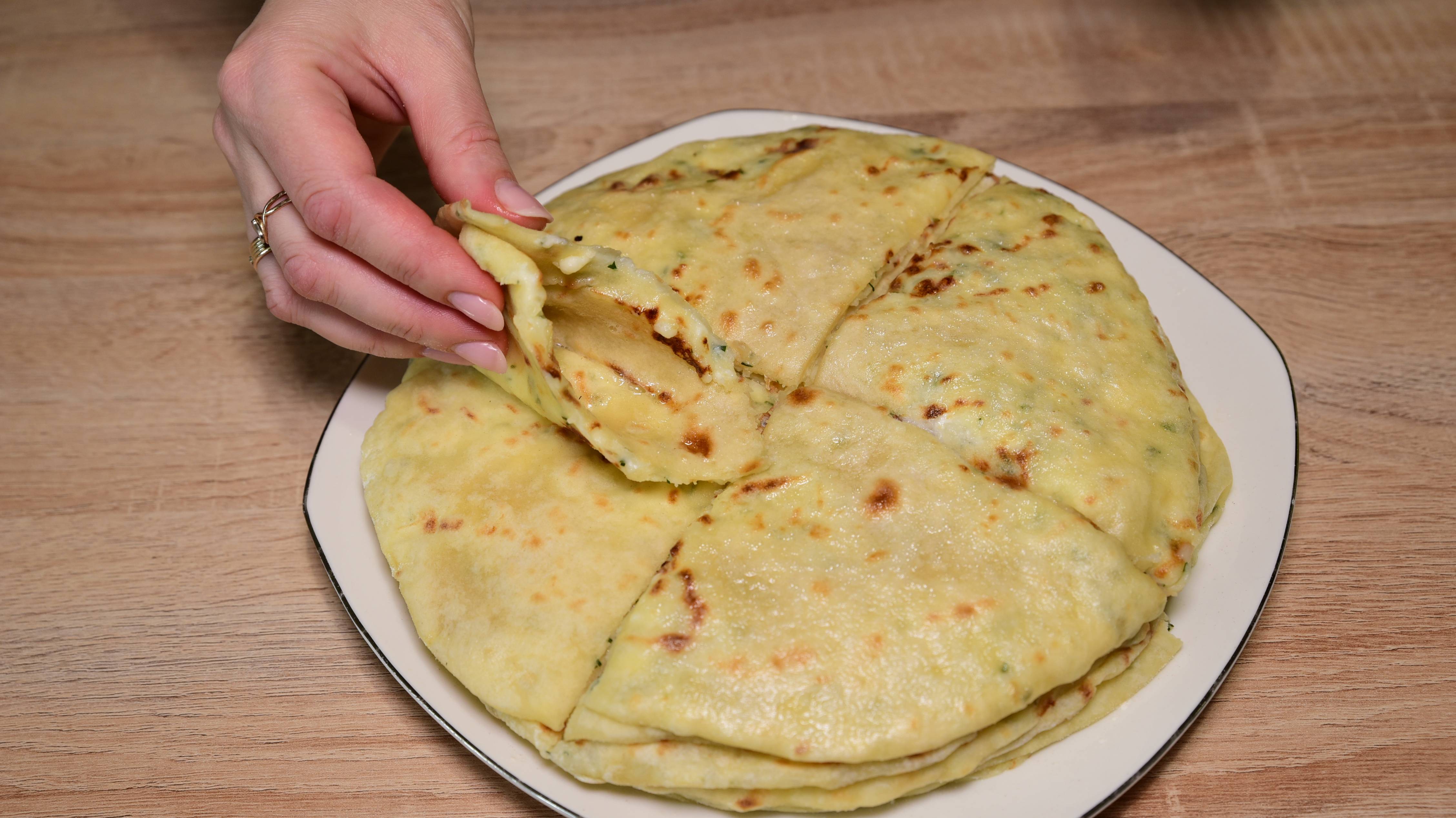 ХЫЧИНЫ тонкие с картошкой, брынзой и зеленью