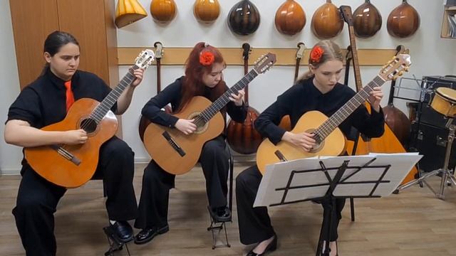 Русская народная песня "За реченькой диво" обр. Л.Шумеева