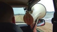 Береговую линию Анапы патрулируют сотрудники оперштаба с громкоговорителями
Они предупреждают о зап