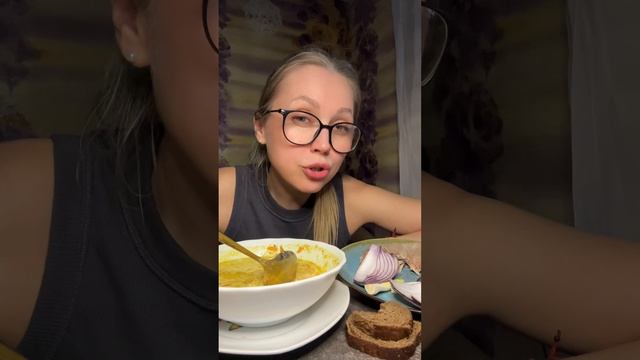 МУКБАНГ/Зеленые ЩИ как у бабушки  в деревне🤓