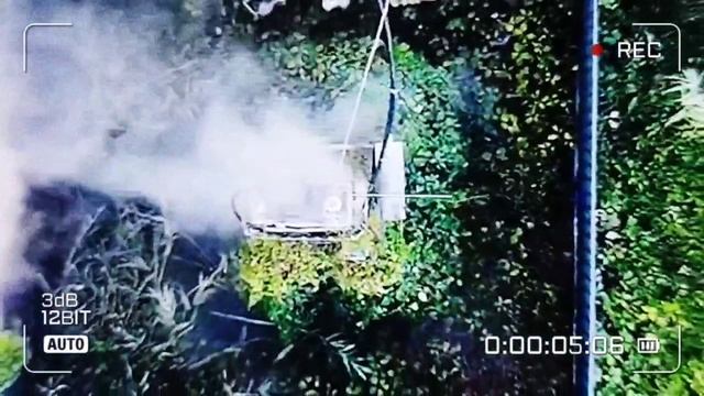 📍 Херсон. Красная зона.  💥 Идёт зачистка восстановленных точек электроснабжения.  🔧 Противник ис.