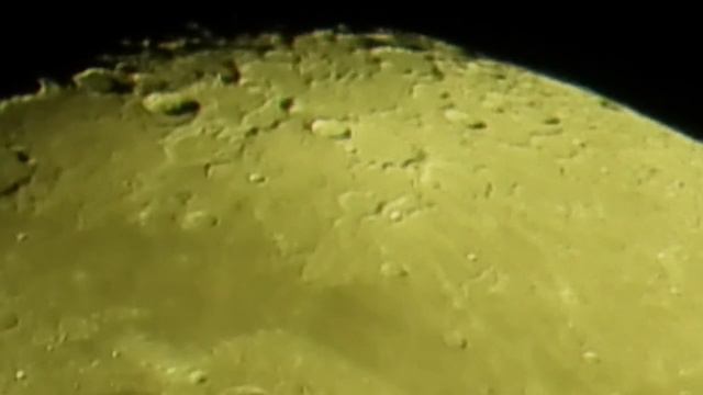 Северный полюс Луны крупным планом. Пролетаем над кратерами Самой верхней точки Луны