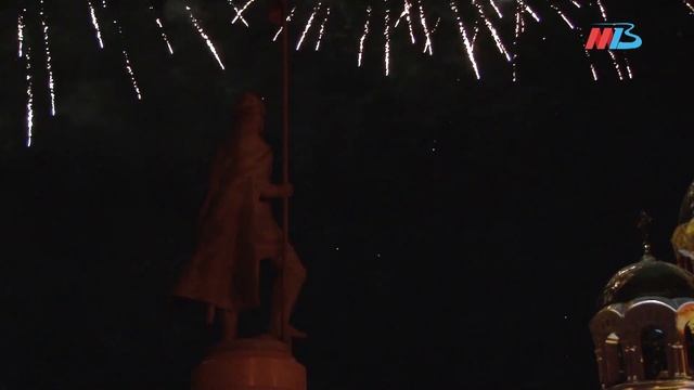 Опубликовано видео салюта в честь освящения собора в ?