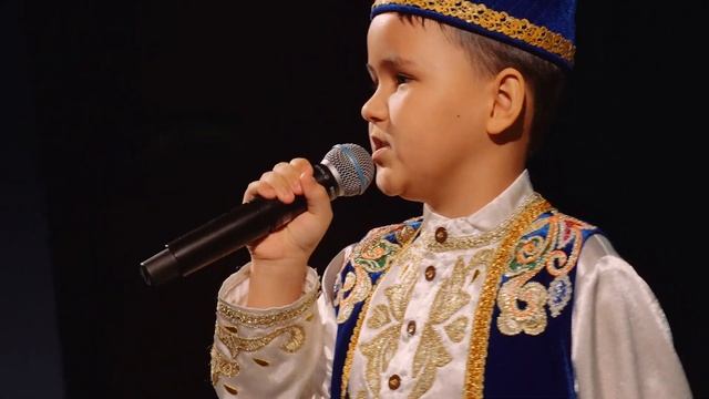 Ахметгалиев Ратмир. Песня "Балтырган" ("Борщевик")