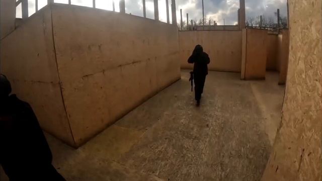Страйкбол на карте cs в упор калаш и мка битва с ребятам