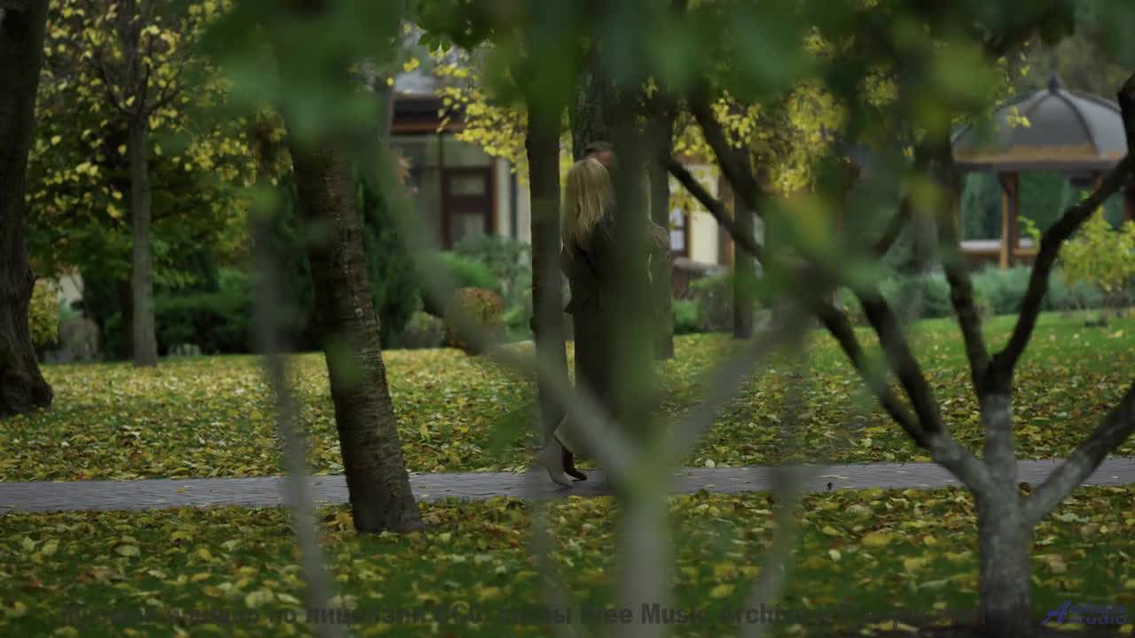 Сердце танцует, а разум отдыхает при этом клипе - Summer Fun -- Scott Holmes Music -- Music For Medi