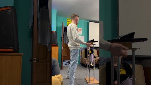 Пастор Тимур Асташкин служит в реабилитационном центре в Подольске #иисус