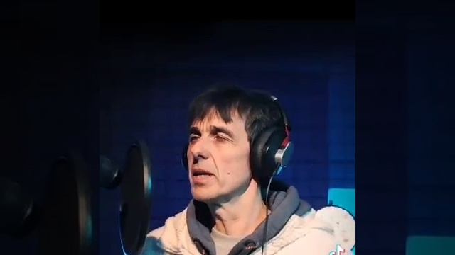 День Европы!
Все хорошие люди сидят в тюрьме....