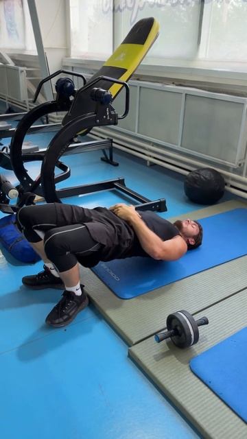 Накаченная шея должна быть у каждого мужчины. #россия #