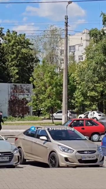 "Добровольная"мобилизация в Кременчуге☠️  Вместо черных фасовщиков из ТЦК,всю работу делают полицаи