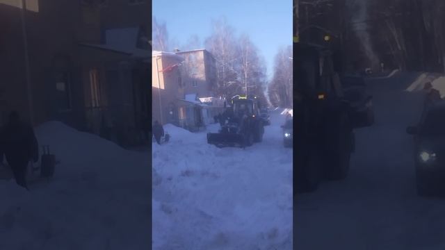 TURS 1000 В РАБОТЕ,ГРУЗИТ СНЕГ