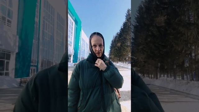 В цветочный магазин/в мастерской/бассейн/кофе/доставк