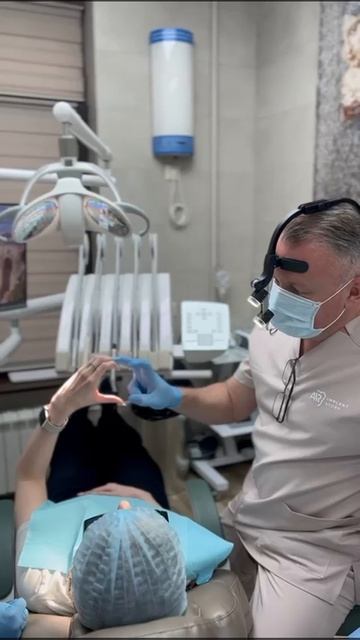 Implant Story — стоматология, в которую невозможно не влюбиться