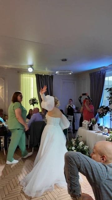 #ведущаямосква #ведущаянасвадьбу #ведущаянаюбилей #wedding #ведущийнапраздник #saxophone#живаямузыка