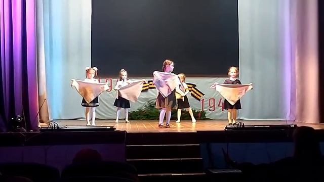 ТАНЕЦ С ПЛАТКАМИ КЛУБ