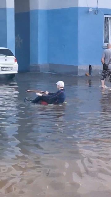 ЧЕЛЯБИНСК ЗАТОПИЛО! СНИМАЮТ ПИРАТЫ КАРИБСКОГО МОРЯ)